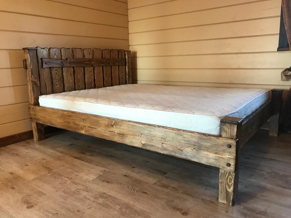 Кровать из дерева под заказ