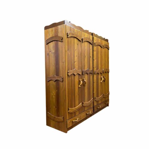 Шкаф деревянный Русич